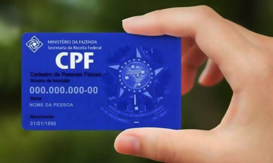 O Cadastro de Pessoas Físicas (CPF ou CPF-MF) é o registro mantido pela Receita Federal do Brasil no qual podem se inscrever, uma única vez, quaisquer pessoas naturais, independentemente de idade ou nacionalidade, inclusive falecidas. Cada inscrito é unicamente identificado por um número de inscrição no CPF composto por 11 dígitos decimais. Esse número jamais muda senão por decisão judicial ou administrativa.