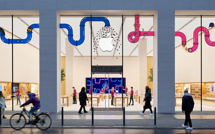 A primeira Apple Store no bairro de Mitte, em Berlim