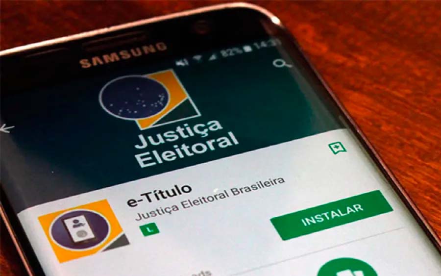 A maior parte dos tribunais regionais eleitorais (TREs) vem alertando sobre alterações feitas nos locais de votação e reforçando a necessidade de o eleitor conferir a localização de sua seção antes de sair de casa, mesmo que sempre tenha votado no mesmo local.