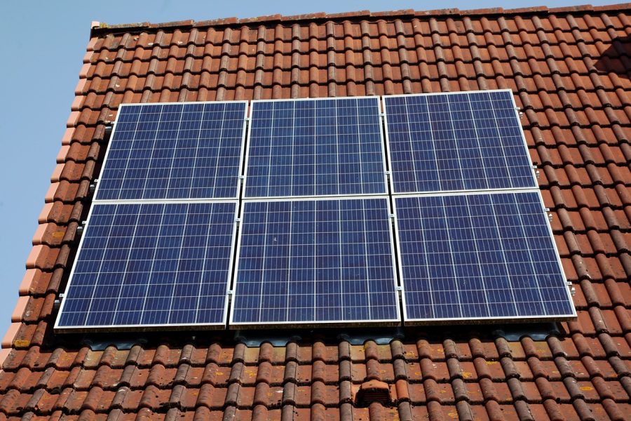 A geração de energia solar residencial está ganhando cada vez mais popularidade entre os consumidores que buscam alternativas para economizar na conta de luz e contribuir para o meio ambiente