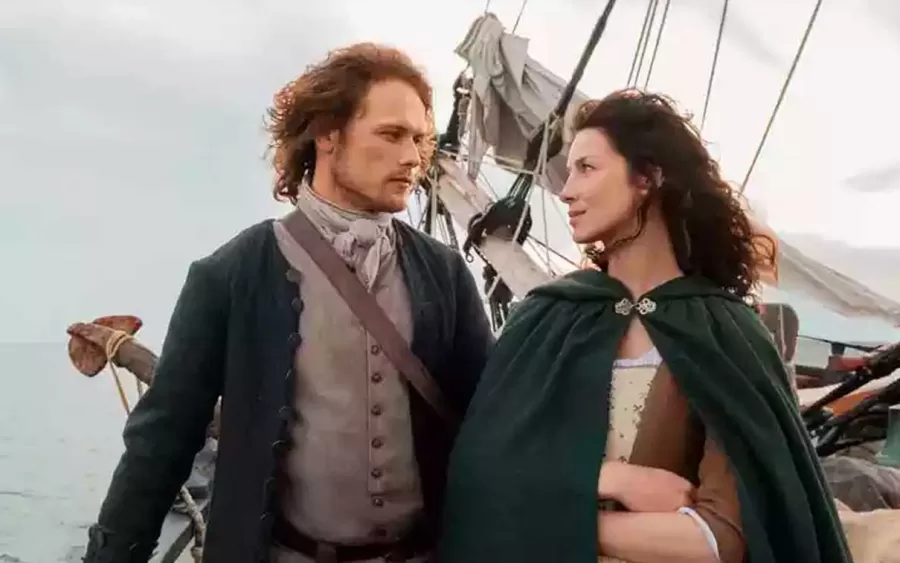 "Outlander" Conquista a TV Aberta Brasileira: Uma Jornada Épica no Tempo e no Amor