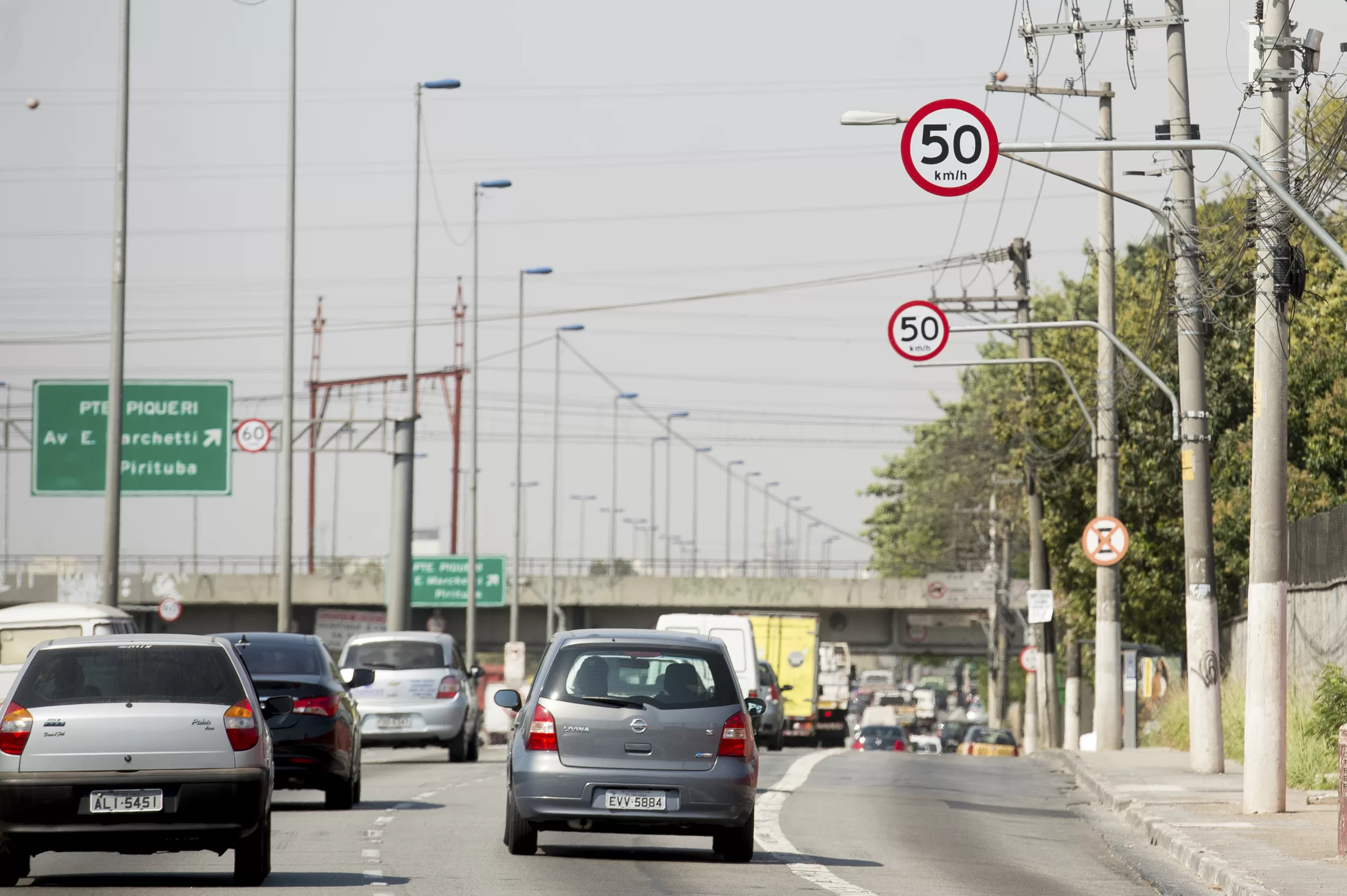 A verificação regular da conformidade dos radares de velocidade é fundamental, e não apenas para garantir a segurança nas estradas (Marcelo Camargo/Agência Brasil)