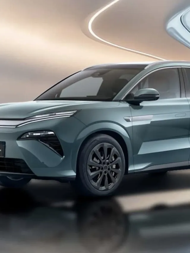 BYD Atto 8 estreia com potência absurda para SUV grande; veja